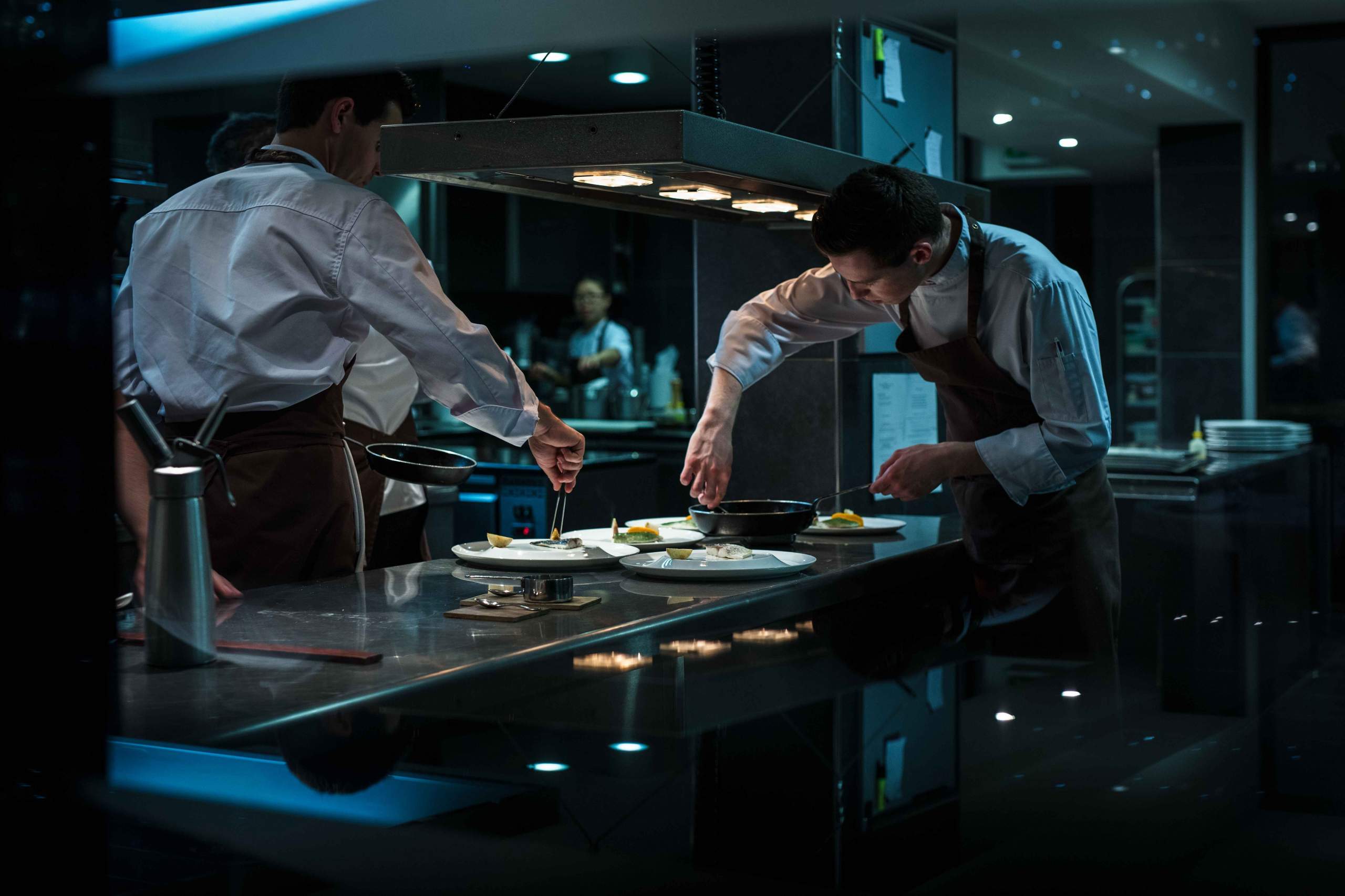 Teams in the kitchen Starred Restaurant Vichy